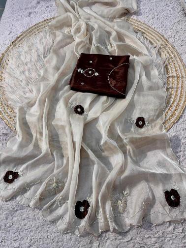 Vastrangan handwork panel saree supplier